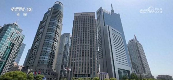 配资平台app下载 “八部门+23项措施”助企纾困解忧 金融“活水”精准浇灌小微企业